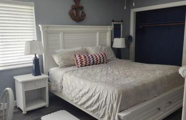 Blue Heaven in the Heart of Stuart Heat salt pool - Foto 25