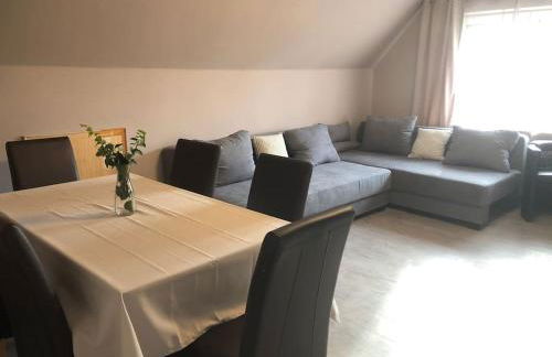 Geräumiges Haus mit viel Platz, Garten und den Parkplätzen - Foto 20