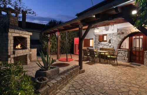 Stone Lady Holiday home with pool&hot tub,sauna,bbq,garden - Foto 35
