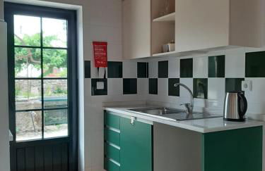 Beautiful house and garden at Serra da Estrela, perfect for groups and families - Foto 8