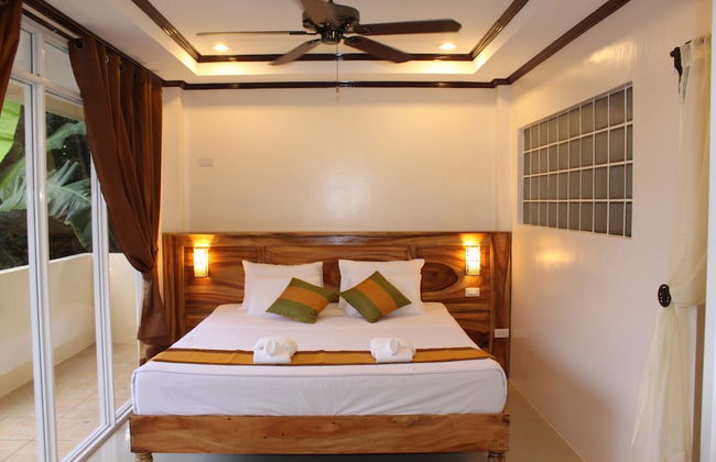 Palms Cove Resort - Photo 3