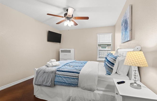 Spacious 3BR Home in Amazing Location - Photo 21