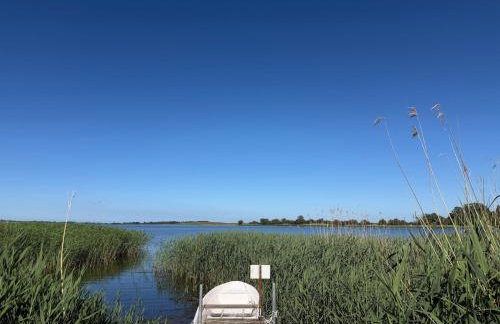 Familienferienhaus Rügenbrise - Gemeinsames Urlauben mit Steg und Boot auf Rügen - alles inklusive und 5 Bäder - Foto 4