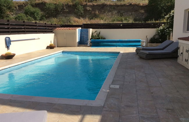 Idyllic 3 Bed Villa With Stunning Views - Foto 1