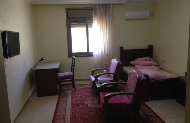 Ikhwa studio apartments -Female guests only- - Foto 5