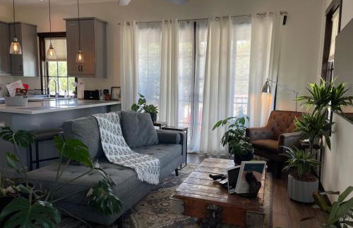 Cozy Guesthouse with Rooftop Deck - Foto 15