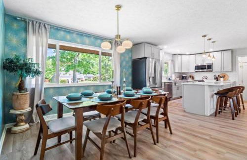 Spacious and Luxury Designed Ranch with Game Room - Foto 1