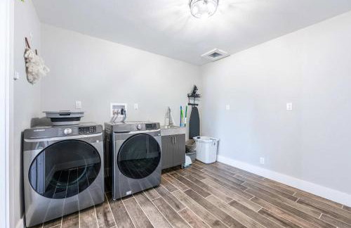 Private 4BR Estate on 11 acres, Game Room, Near Hospitals & Casino - Foto 31