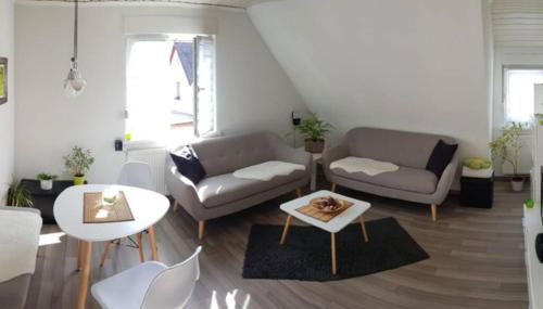 Gemütlich mit Blick auf die Burg.Autobahnanbindung - Foto 2