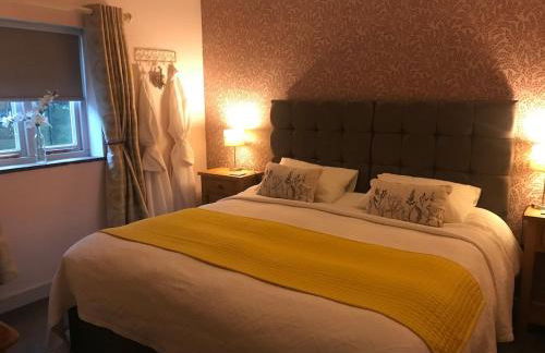 The Granary with hot tub - 2 miles from Skipton - Photo 15