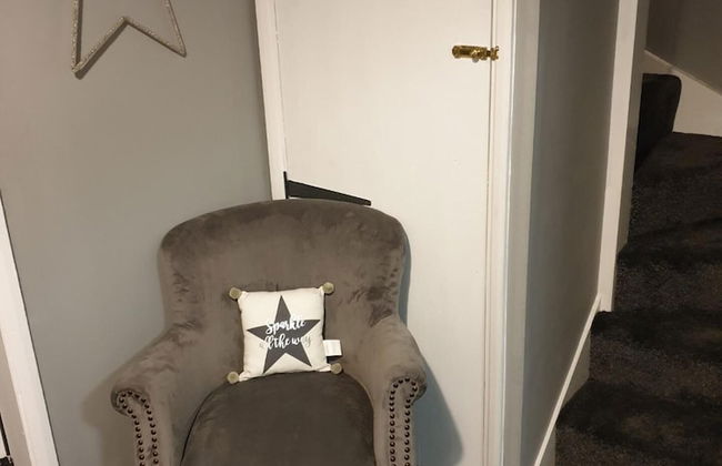 Lovely 4 bed House Sleeping 8 Near Ashbourne - Photo 23