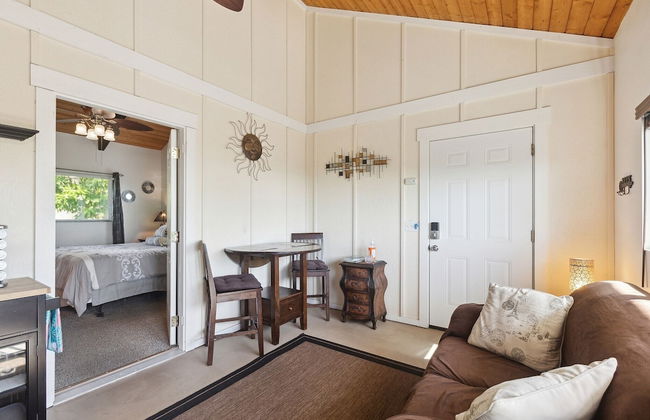 Cozy Sunset Views W/ Lanai - Close To Beach 1 Bedroom Home by RedAwning - Foto 6