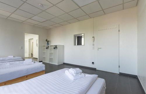 T&K Apartments 6 and 10 Room Apartment in Neuss for big Groups 22min to Fair DUS - Foto 9