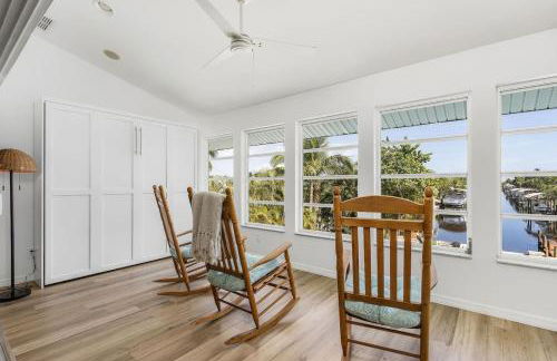 Blue Heron fish, boat, wine, dine, relax, repeat - Foto 25