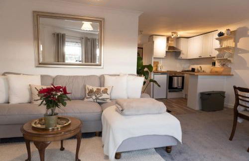 Charming Apartment with Prime Location - Foto 1