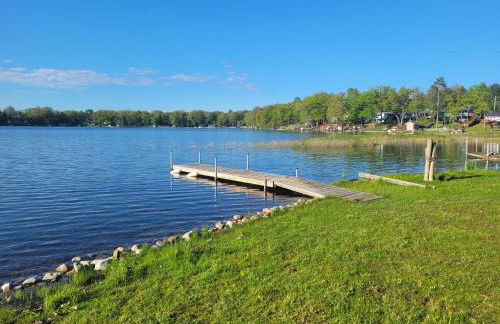Seven Oaks at Bass Lake - Lakefront Getaway! - Foto 11