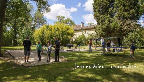 Villa spacieuse à Crastes avec piscine privée et vue montagne - Photo 3, Garden