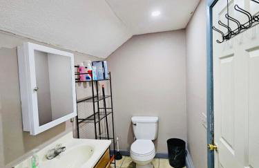 Suites on East Side near Whole Foods, Brown University, Miriam Hospital, MBTA, Downtown, - Photo 34