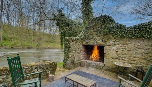 Historic Waterfront Retreat with Grill in Hagerstown - Foto 1