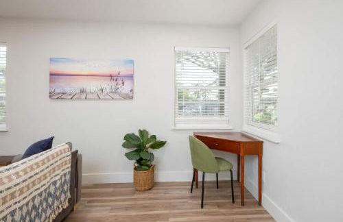 Serene Place Walk to UF Stadium Near Shands & Downtown - Foto 12