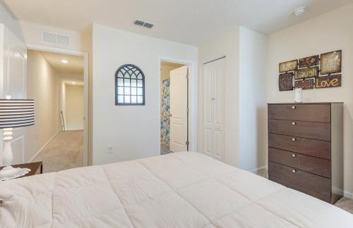 4 Mi to EverBank Stadium! Stylish Suburban Retreat - Foto 23