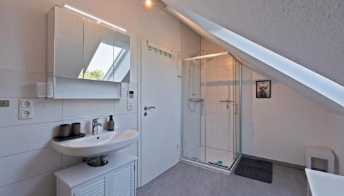 Ferienwohnung Moin Moor mit Klima, Fussbodenheizung und WLAN - Foto 3, Shower