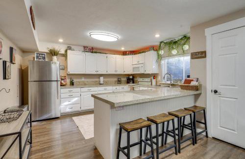 Game Room and Hot Tub Salt Lake City Area Apt - Photo 5