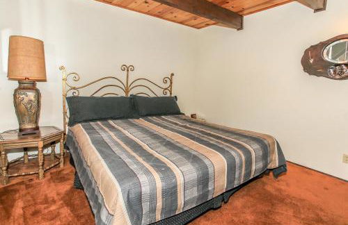 Gallagher's West - Pine surrounded deck and barbecue! Bumper Pool and Wet bar! Darts! - Foto 18