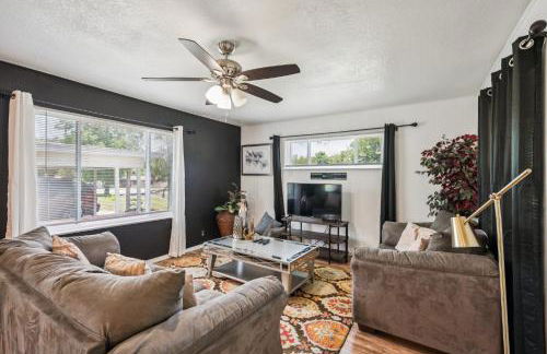 Cozy Temple Home - Fenced Yard & Wi-Fi home - Foto 13