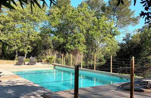 Beautiful Home In Besse Sur Issole With Wifi - Photo 10