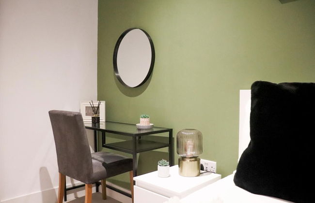 Luxury 2 Bed Apartment Vauxhall, Balcony, Sleeps 6, Central London - Open for Business stays, Long Stays, Families Relocating - Foto 53