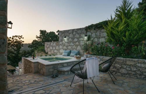 Butterfly, a historical villa with pool & hot tub! - Foto 49