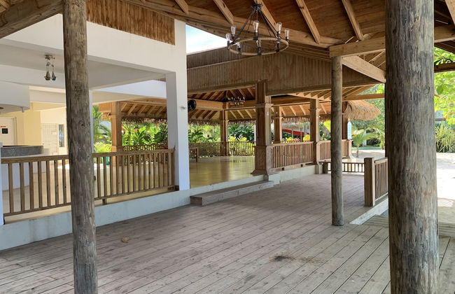 King Suite at Oceanview Resort in Jamaica - Enjoy 7 Miles Of White Sand Beach! 1 Bedroom Villa by RedAwning - Photo 18