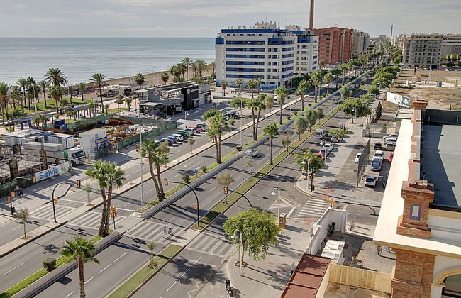 Apartamento Top Malaga Calle Pacifico con piscina y parking - Photo 15