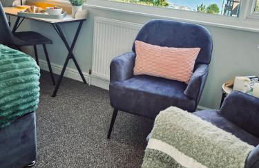 Luxury Sea View Retreat with Hot Tub Sleeps 8 - Foto 36