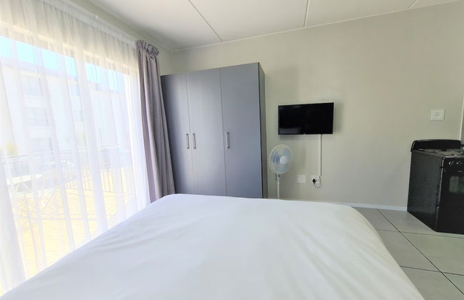 MINT Express Sandton View - Photo 59