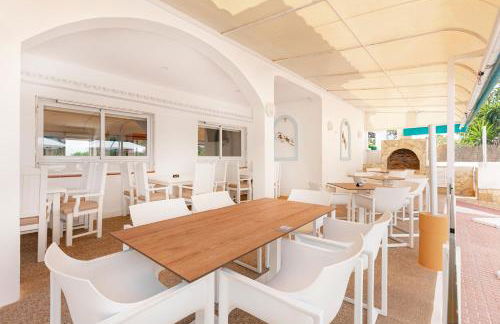 Apartamentos Los Arcos - Photo 65