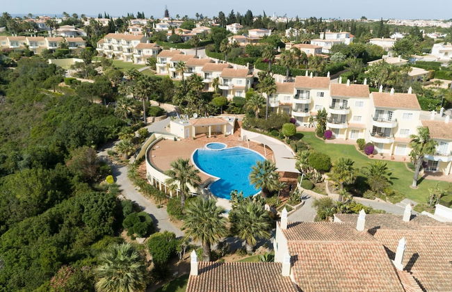 49 Presa da Moura Superbly 2 Bed Townhouse Clos - Foto 5