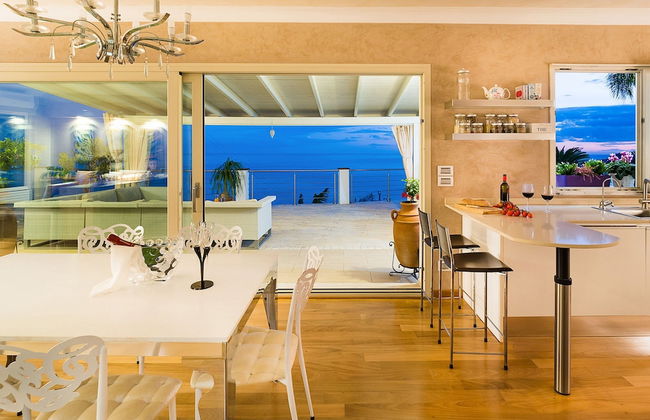 Villa With Panoramic Sea View Pool Near Taormina - Foto 31