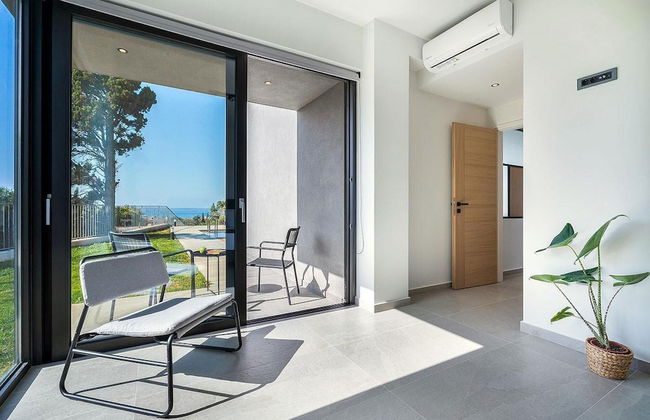 Sea View 4 Bedroom Villa With a Heated Pool - Foto 7