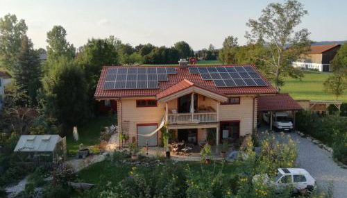 Ferienwohnung im gemütlichen Blockhaus vor den Bergen - Foto 4