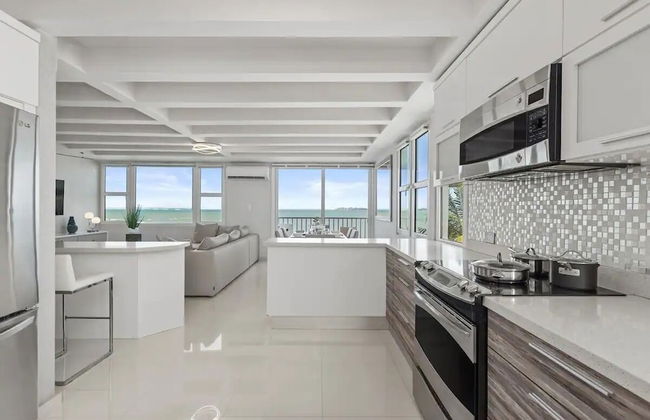 Beach Front Amapola SeaSide Apt - Photo 11