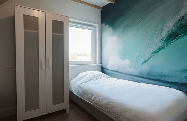 Large, Elegantly Furnished Holiday Home With Lots of Privacy on a Family Park - Foto 5