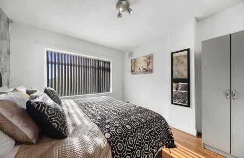 Peaceful 3-BR Home-Driveway, Sky-TV-Free WiFi - Foto 29