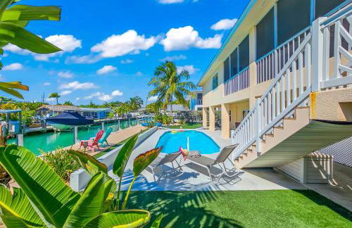 NEW!Paradise PalmsDockPoolKayaks GrillView! - Foto 1