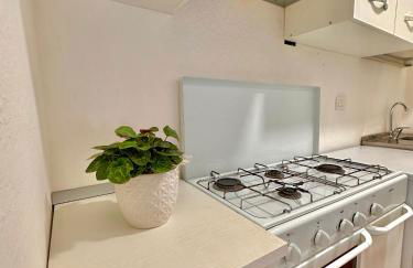 Sea Rocks House - Photo 8