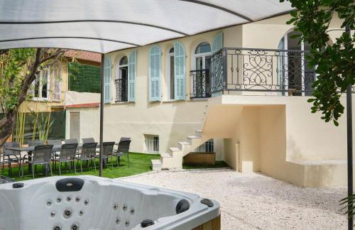 VILLA DES PERGOLAS -6 Bdrs - 5 bathrs -Parking -Jardin -JACUZZI -TRAMstation , 10 min beach - Foto 29