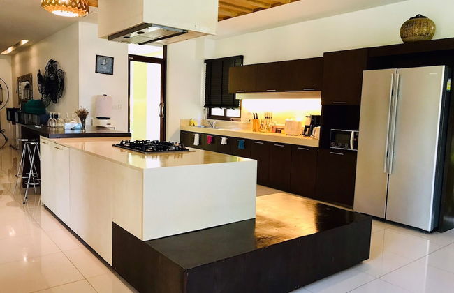 Amatapura Beach Villa 10 - Photo 14