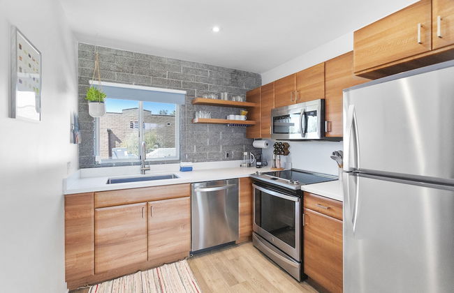 Modern Designer Studio with Pool - Foto 27