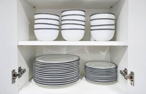 Escape GameRoom, BAR, BBQ, Spacious,KING Bed, All Luxury mattresses, Near Beach, 6 blocks away from Bars, Nite Clubs, Res, Shops - Photo 35